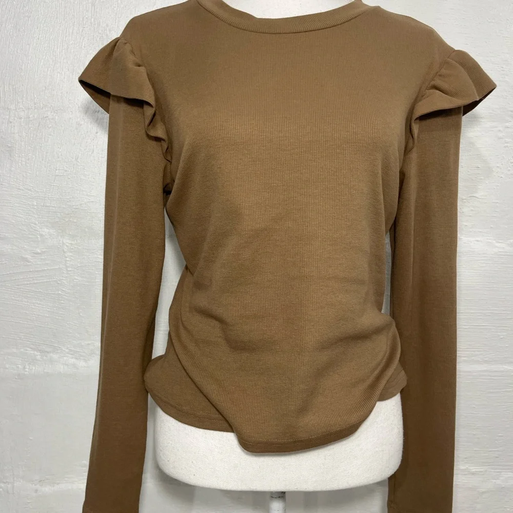 LONG SLEEVE RIBBED RUFFLE DETAIL TOP (847) - Picture 7 of 12